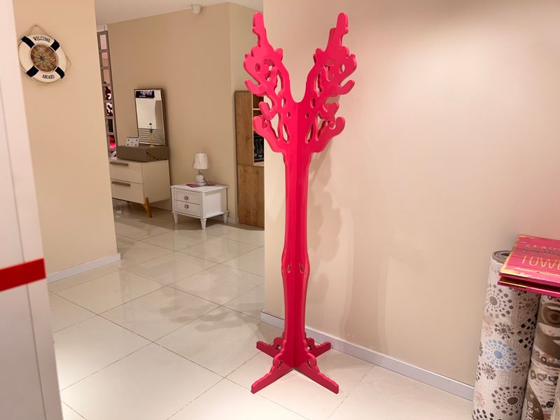 MORIS HANGER  4