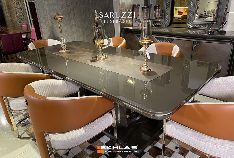 saruzzi dining room