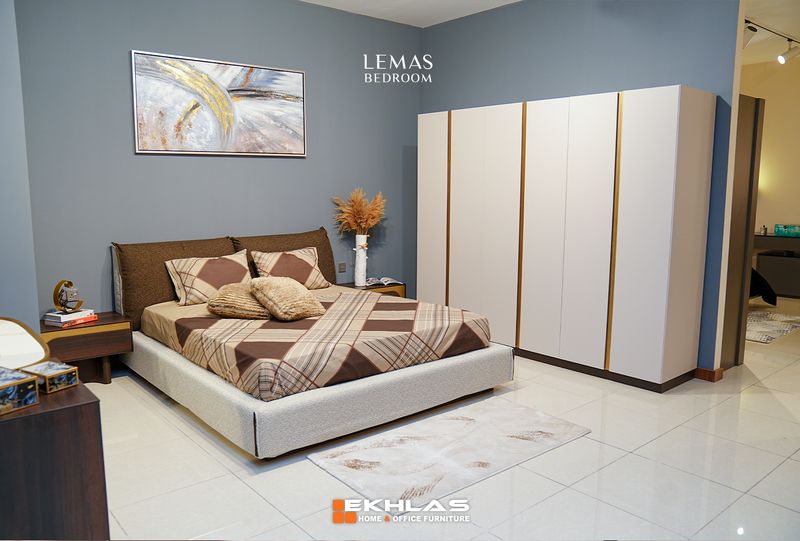 Lemas Bedroom
