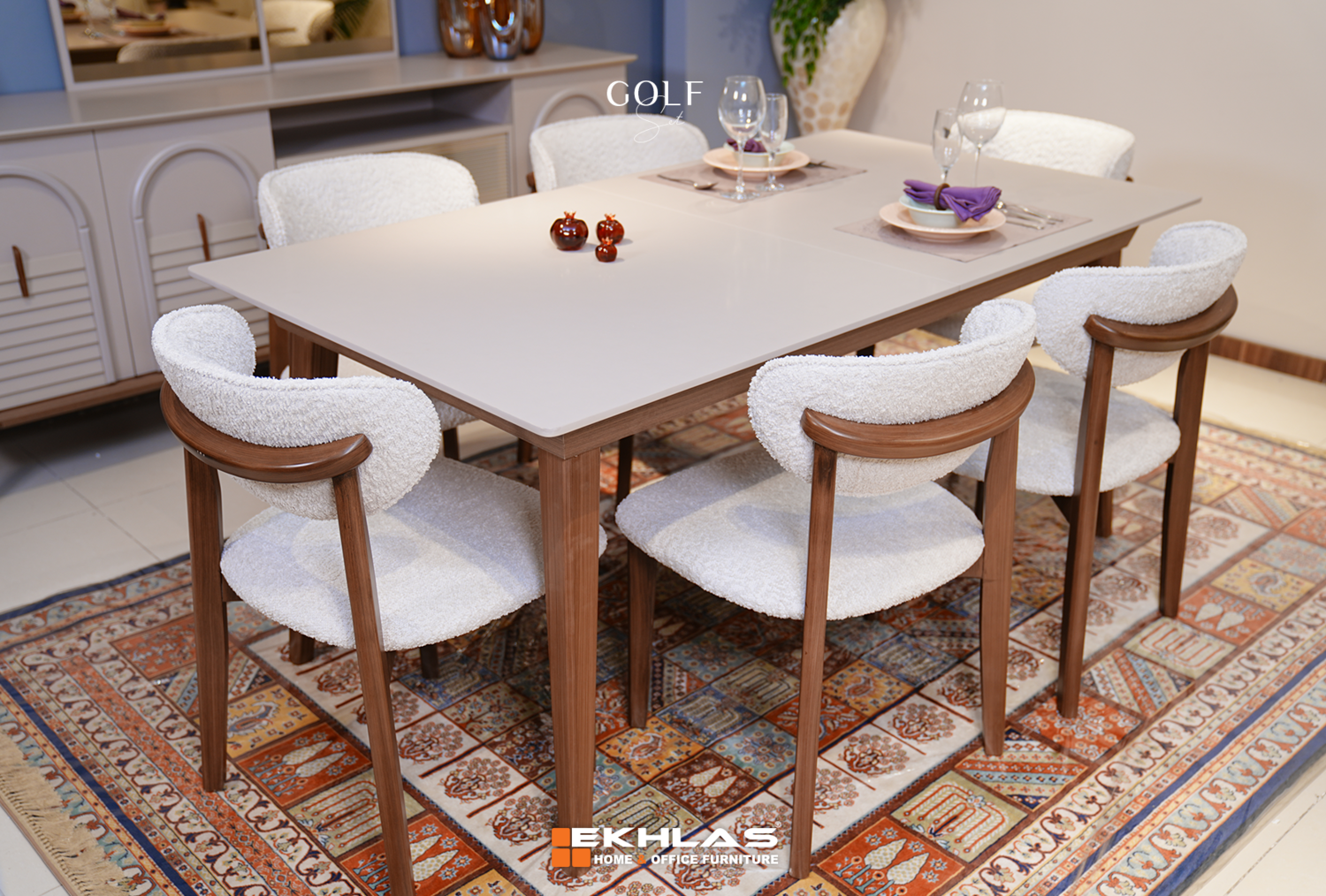 Golf dining room