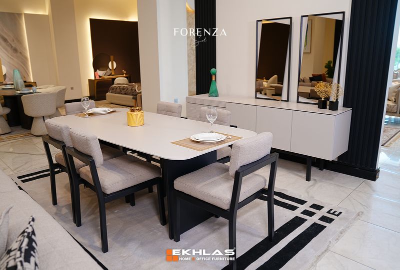 Forenza dining room