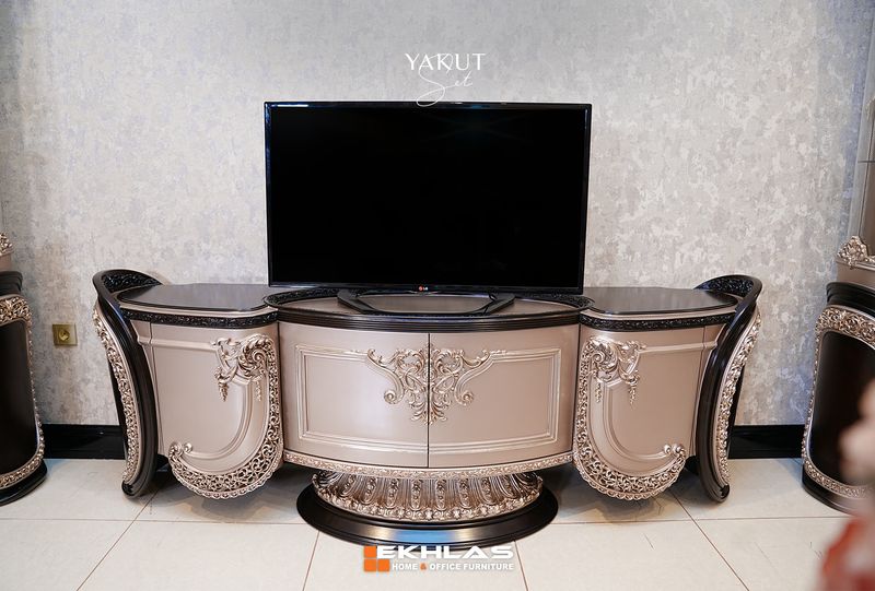Yakut Tv table