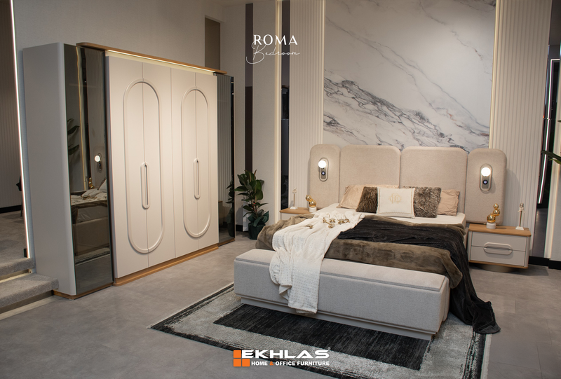 Roma bedroom