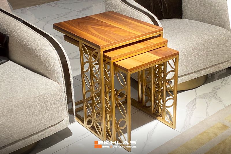 Elegance table