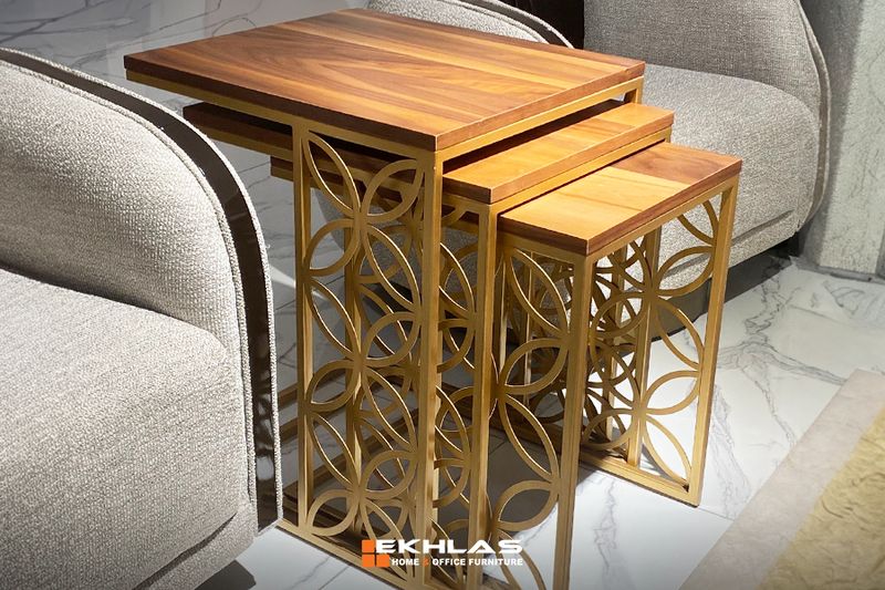 Elegance table