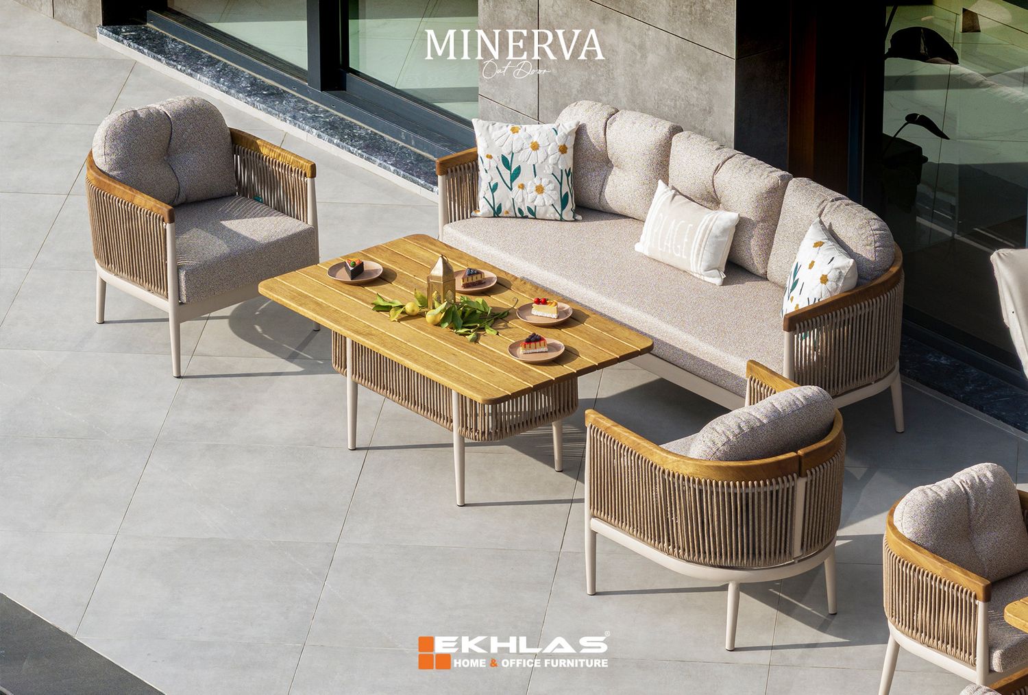 Minerva Outdoor sofa