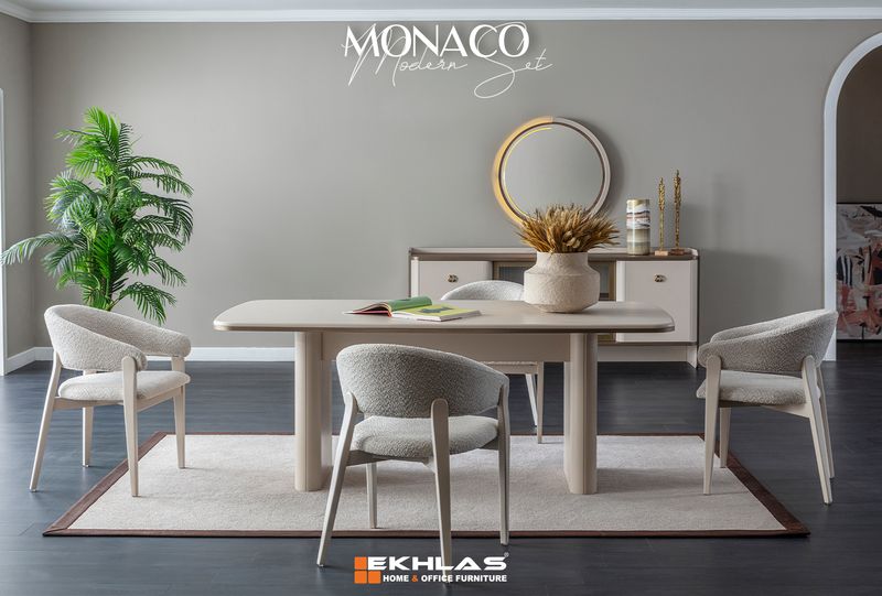 Monaco dining room