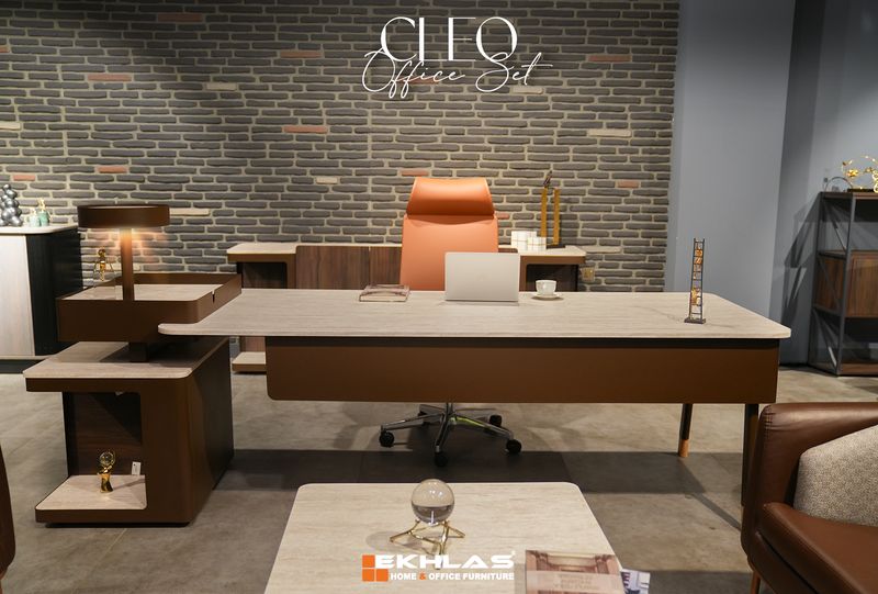 Cleo office set