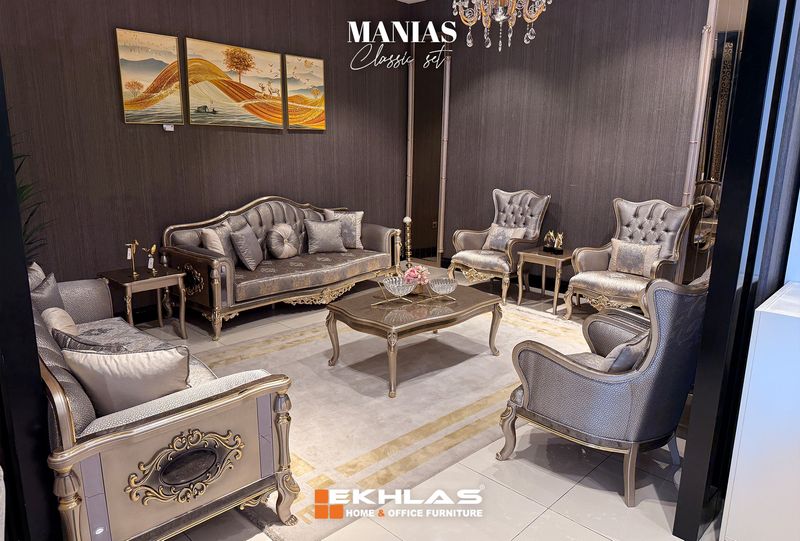 Manias classic sofa