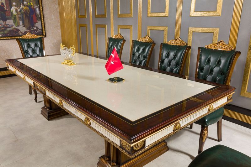 Cavalli meeting table