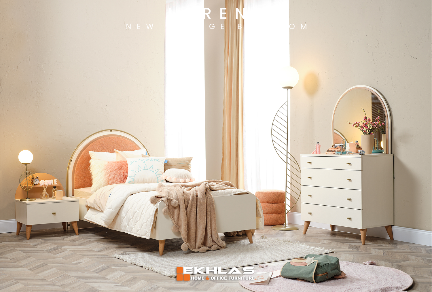 Loren young bedroom