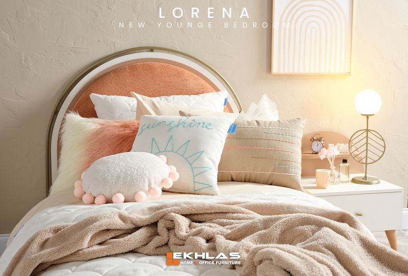Loren young bedroom
