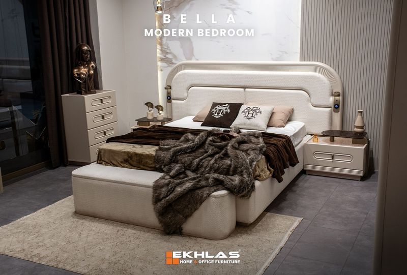 Bella bedroom