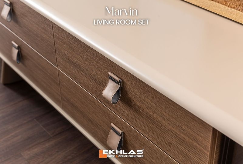 Marvin TV table