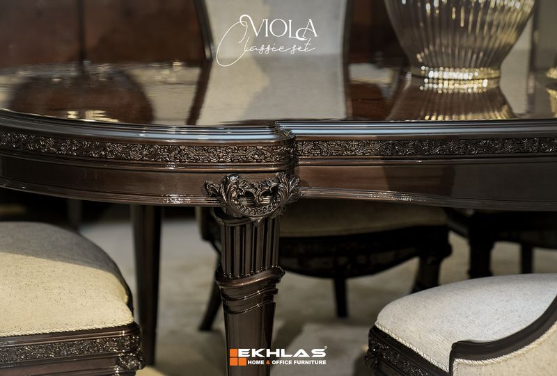 Viola Classic dining table