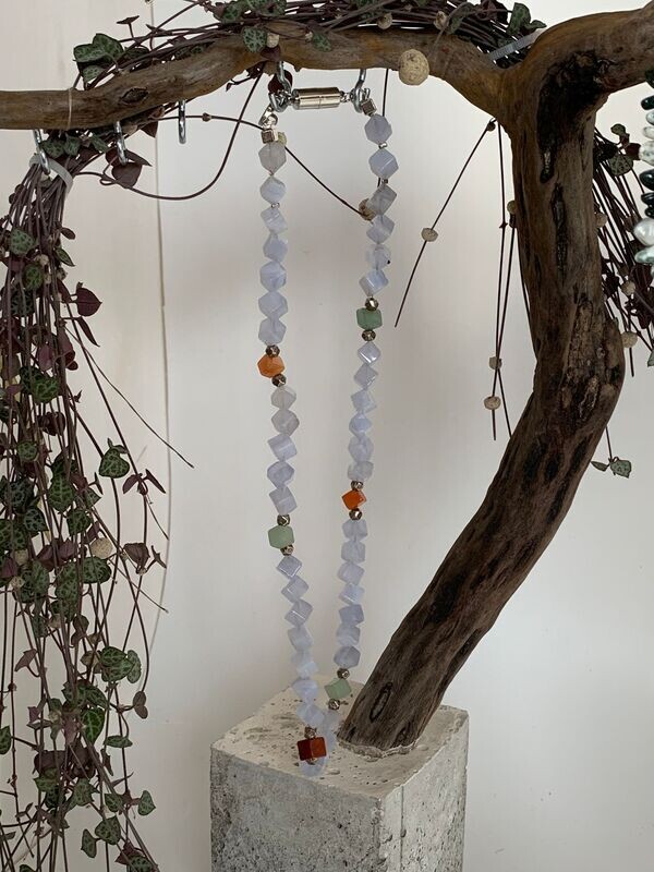 Chalzedon: Edelstein Kette