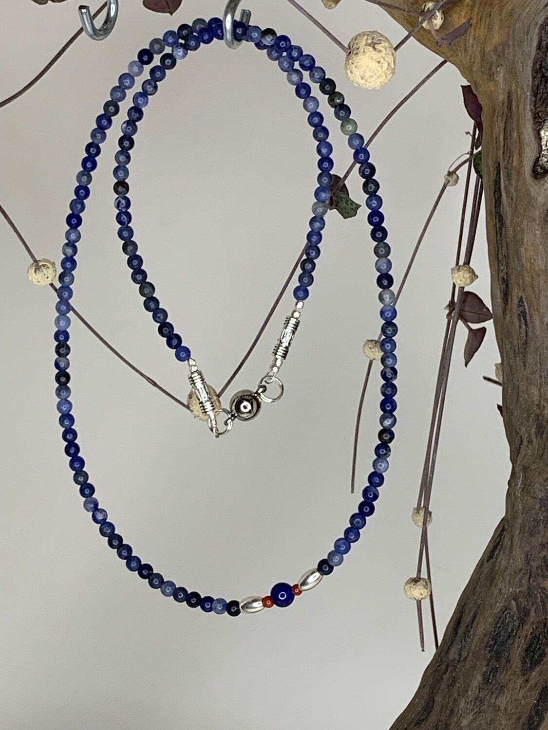Sodalith, Edelstein: Kette