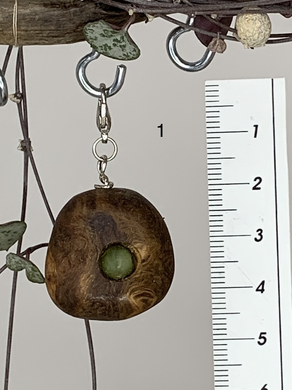 Baumperlen Anhänger, mit Edelsteinperle