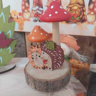Hedgehog Toadstool on Wood Slice Red