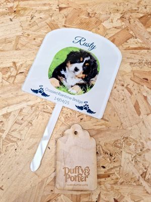 Personalised Pet Grave and Plant Spike – A Lasting Tribute to Cherished Companions
