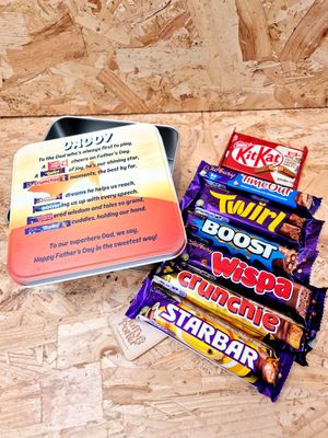 Personalised Father&#39;s Day tin full of chocolate