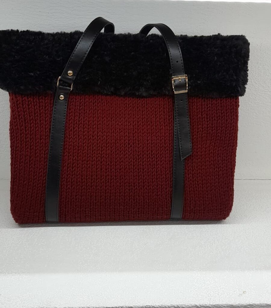 AMELİA BURGUNDY