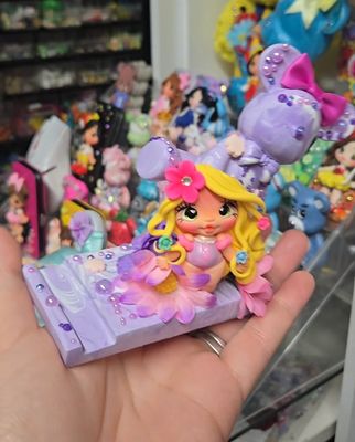 Repunzel cell bear