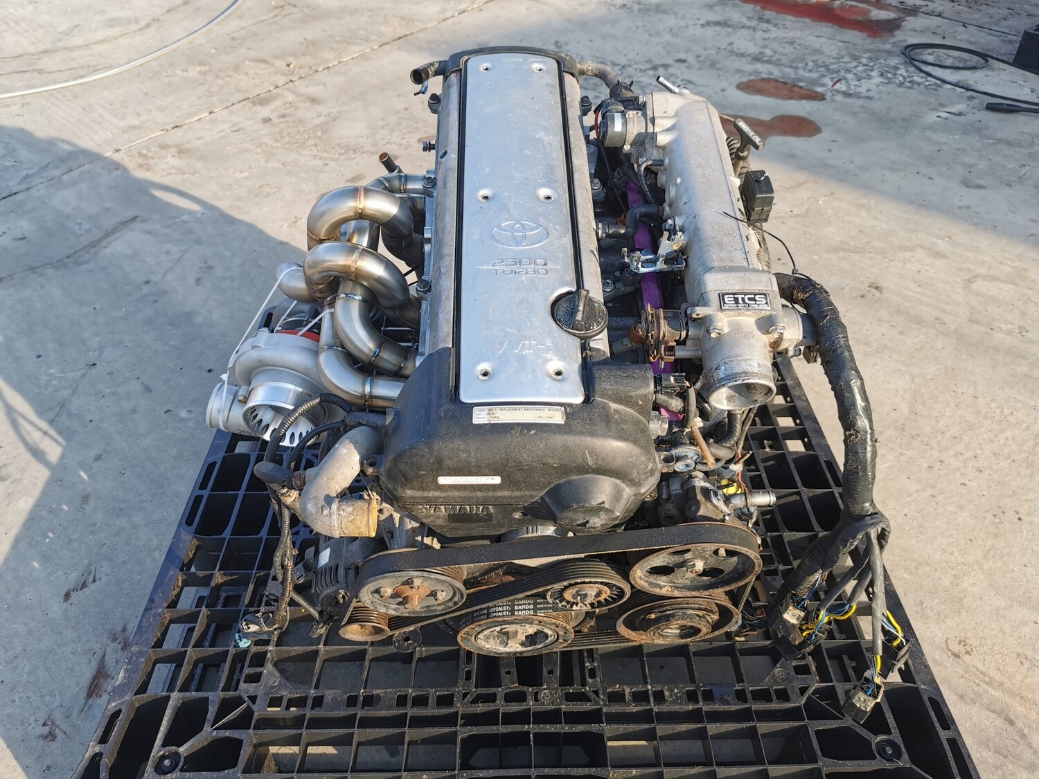 Toyota 1JZ-GTE vvti engine. BIG SINGLE turbo