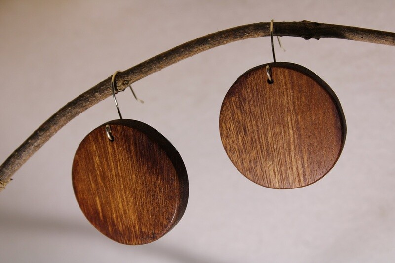 Boucles d'oreilles AVA en acajou