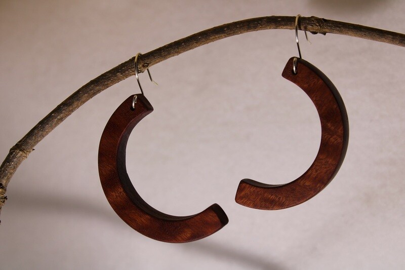 Boucles d'oreilles VICTORIA en acajou