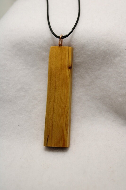 Pendentif ELITE en cyprès