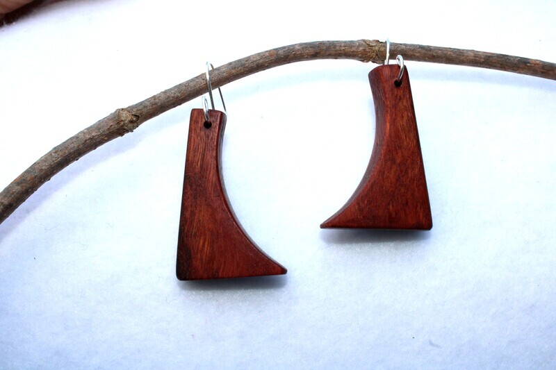 Boucles d'oreilles TRICIA en acajou