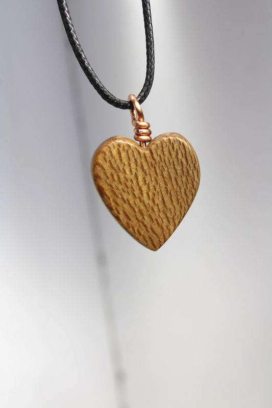 Pendentif KHAYA en noyer