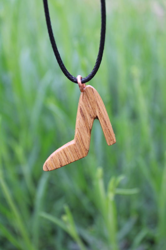 Pendentif CYANA en chêne