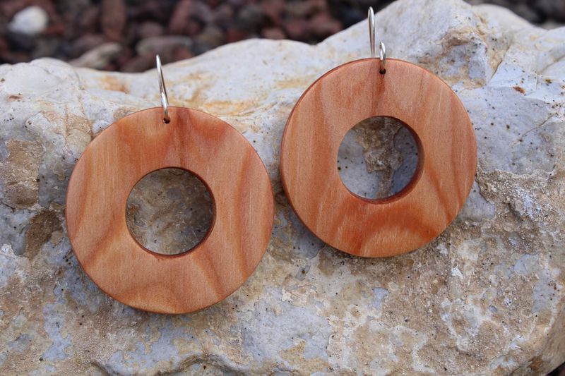 Boucles d'oreilles créoles CORA en pin douglas