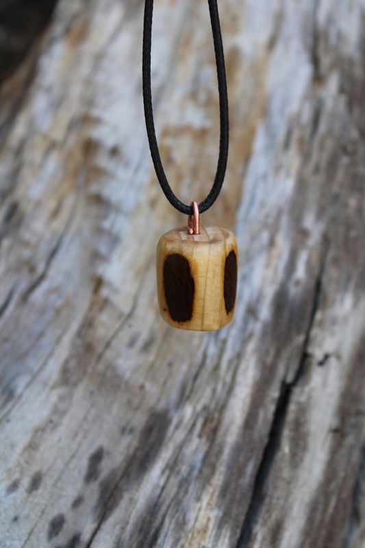 Pendentif LIRION en pin et bois exotique