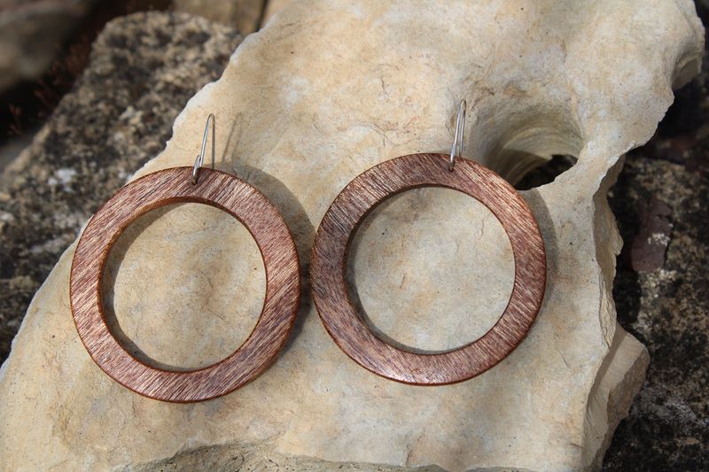 Boucles d'oreilles créoles NOEE en sapelli