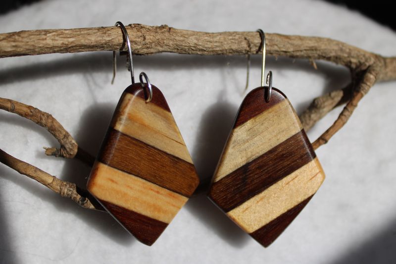 Boucles d'oreilles Mylie en pin doré, itauba et cumaru