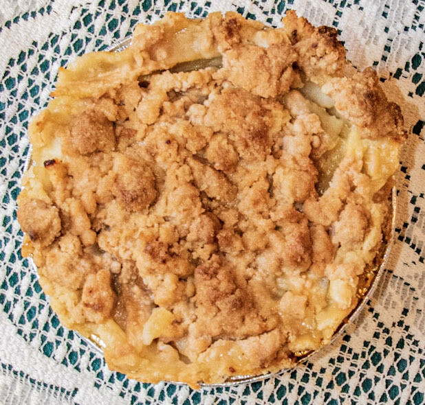 OpenFaced Peach Pie with Crumble Topping large (9 inch)