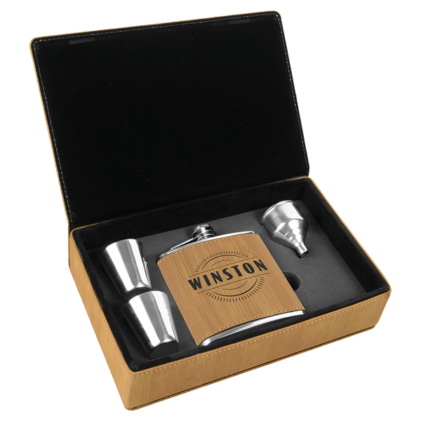 Leatherette flask gift set
