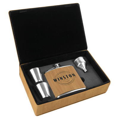 Leatherette flask gift set