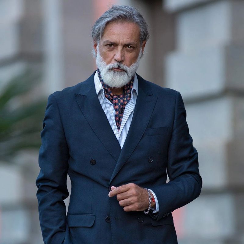 Barberini - Ascot Krawattenschal aus Seide Blau-Rot