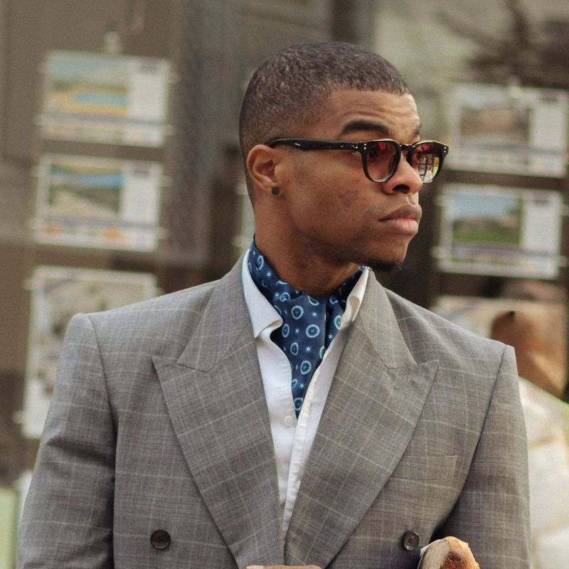 Burano Ascot Krawattenschal aus Seide - Blau