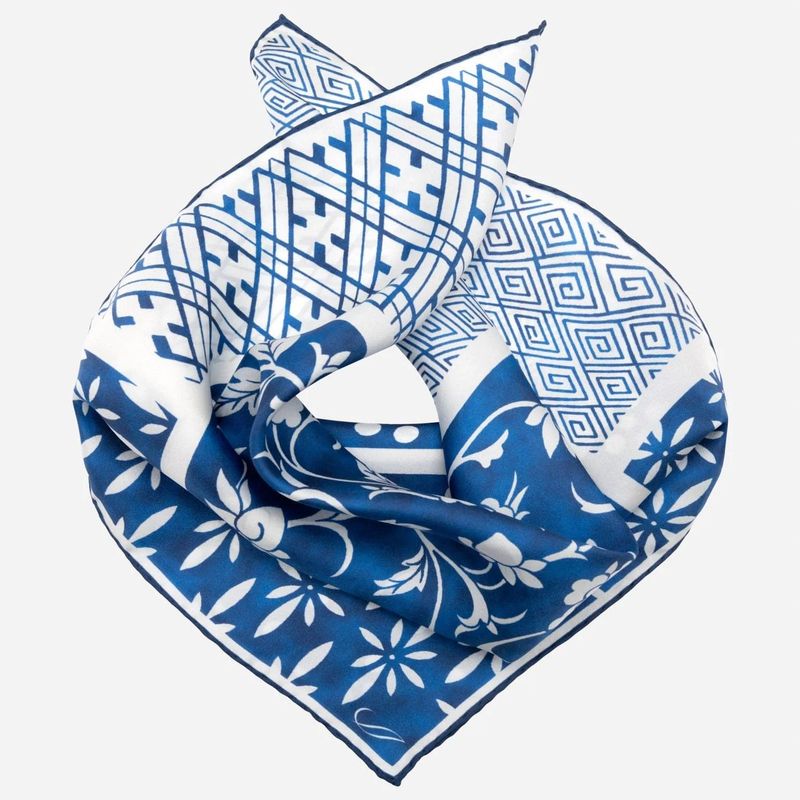 Nadia Bandana aus Seide Blau