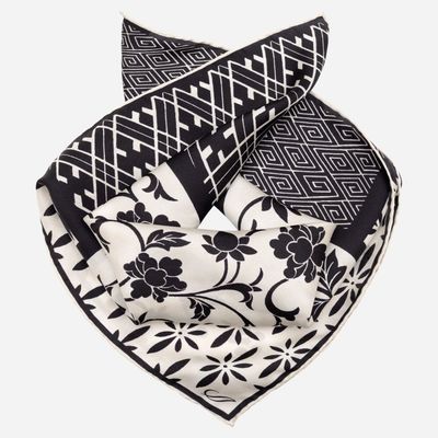 Nadia Bandana aus Seide Schwarz Nadia Bandana aus Seide Schwarz