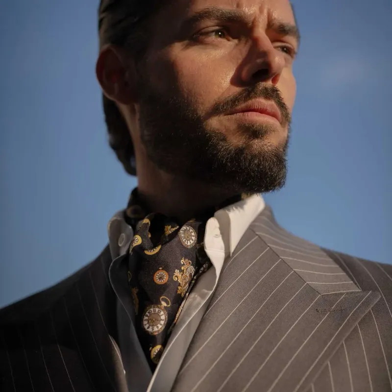 Gilded Keeper - Ascot Krawattenschal aus Seide schwarz