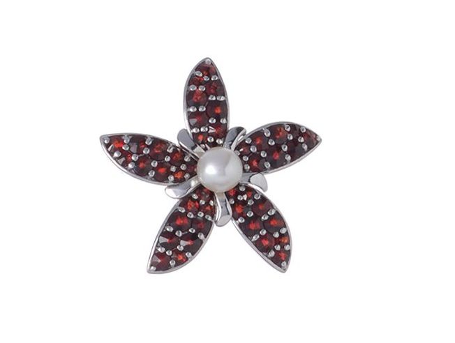 Brosche Perla mit böhmischer Granat Brosche Perla mit böhmischer Granat