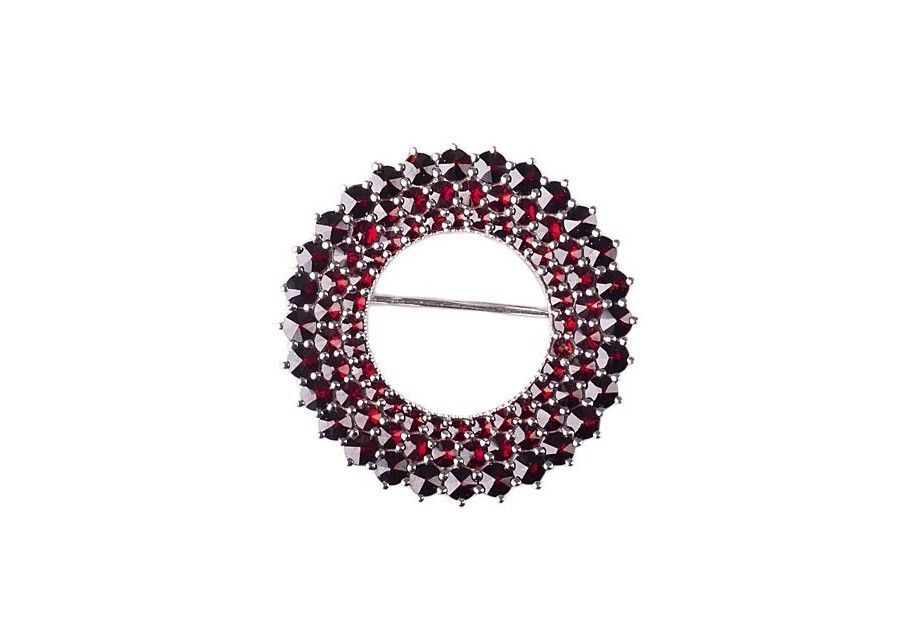 Brosche mit böhmischer Granat rund