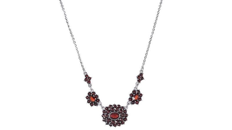 Halskette mit böhmischem Granat