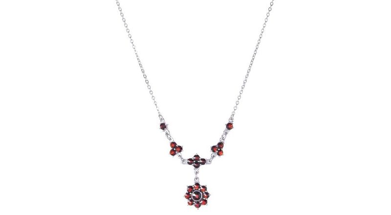 Halskette mit böhmischem Granat